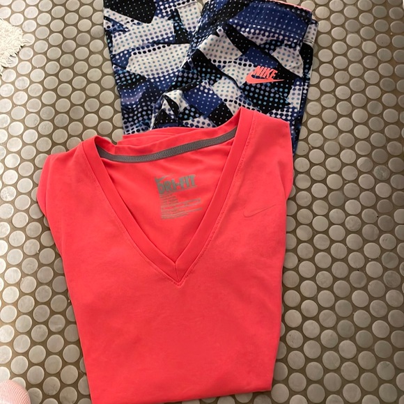 Nike Pants - Womens Nike Shirt and leggings